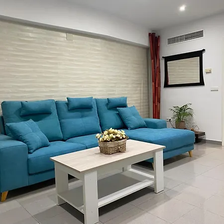 Enmitatiko Alcazar Viejo Apartmán *
